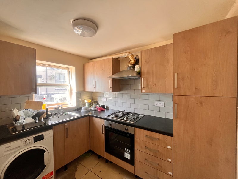 Rooms in a Shared House, York St