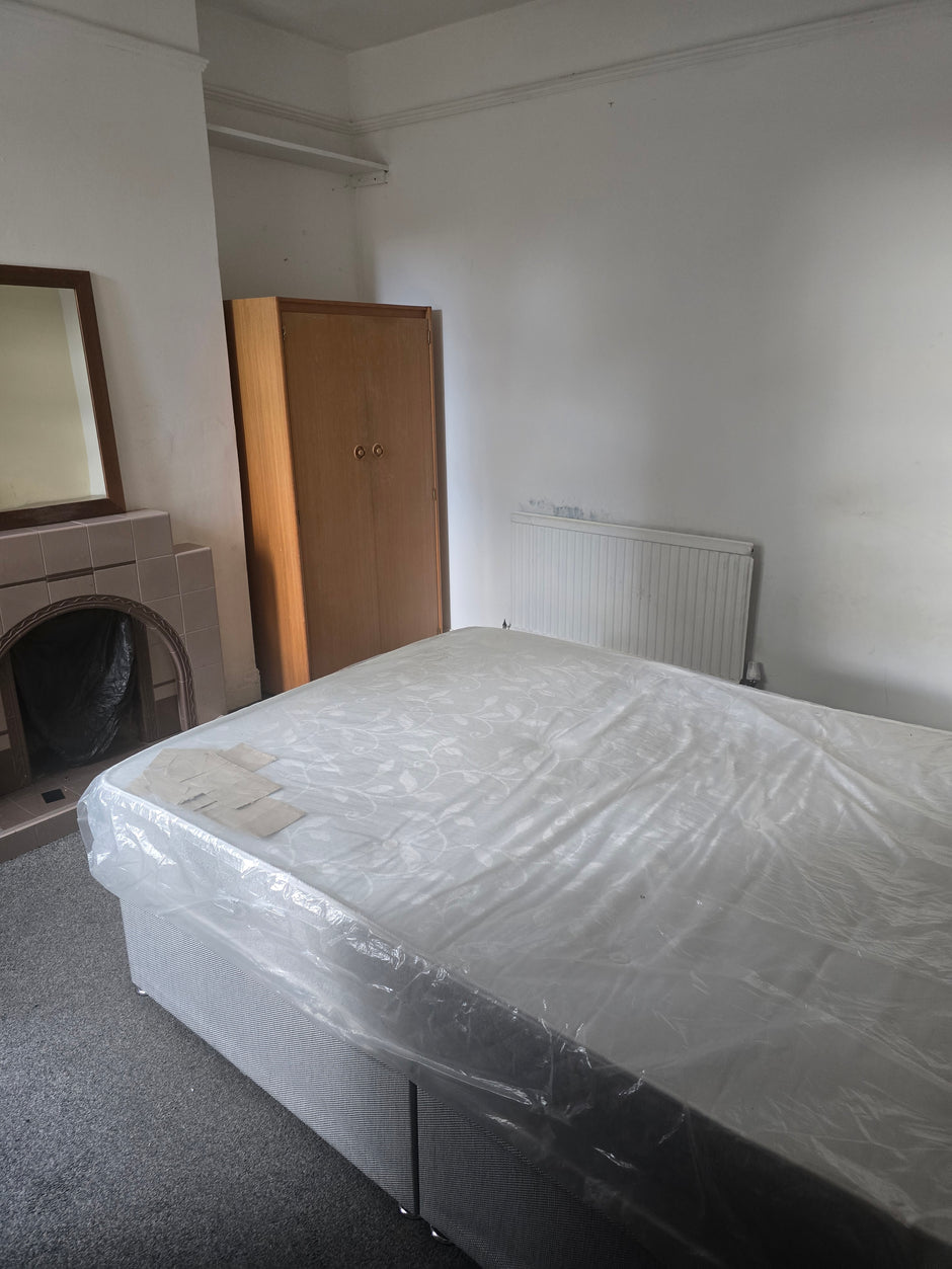 Double Room available in Romsey, CB1