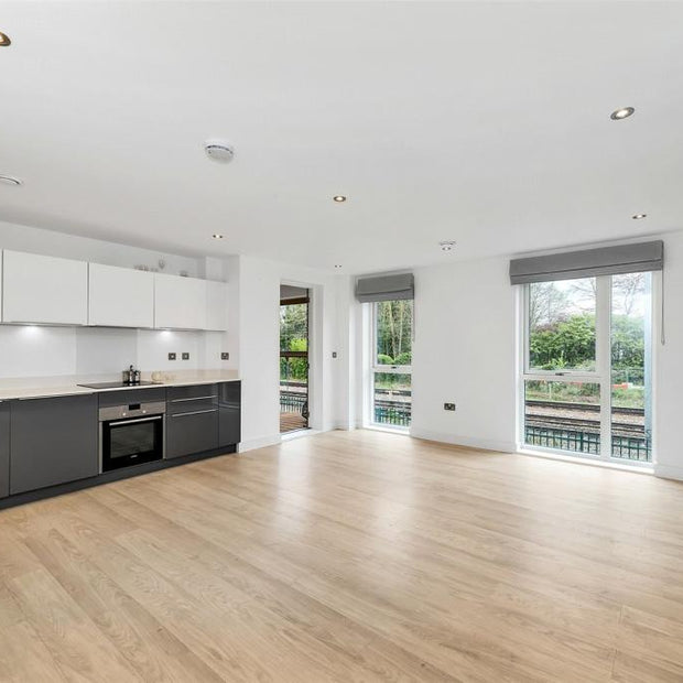 2 bed flat in central cambridge