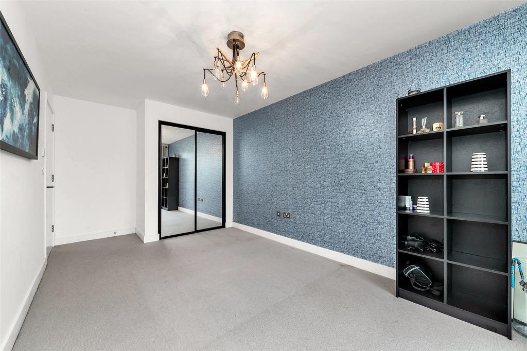 2 bed flat in central cambridge