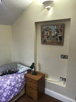 Room in a Shared House, Ross St