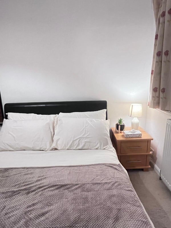 Double Room available in Milton Road, CB4