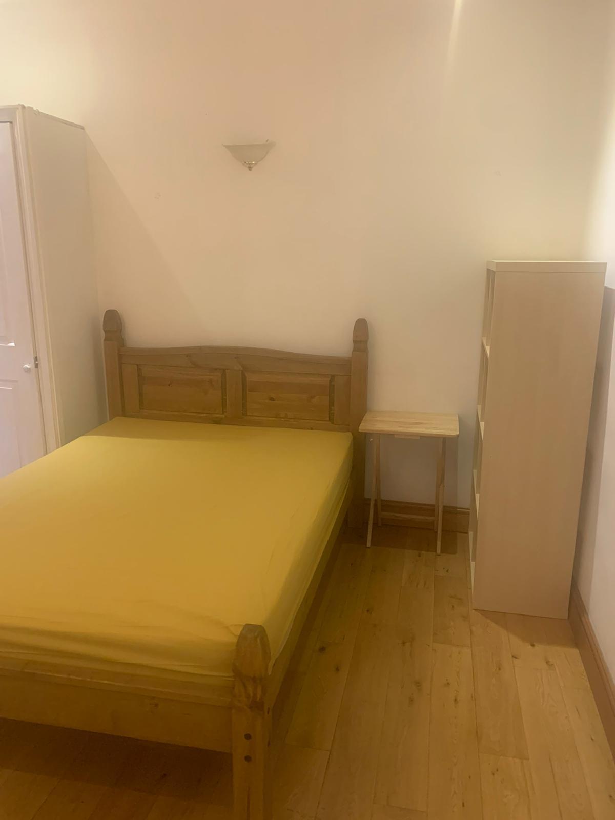Double Room available in Romsey Area