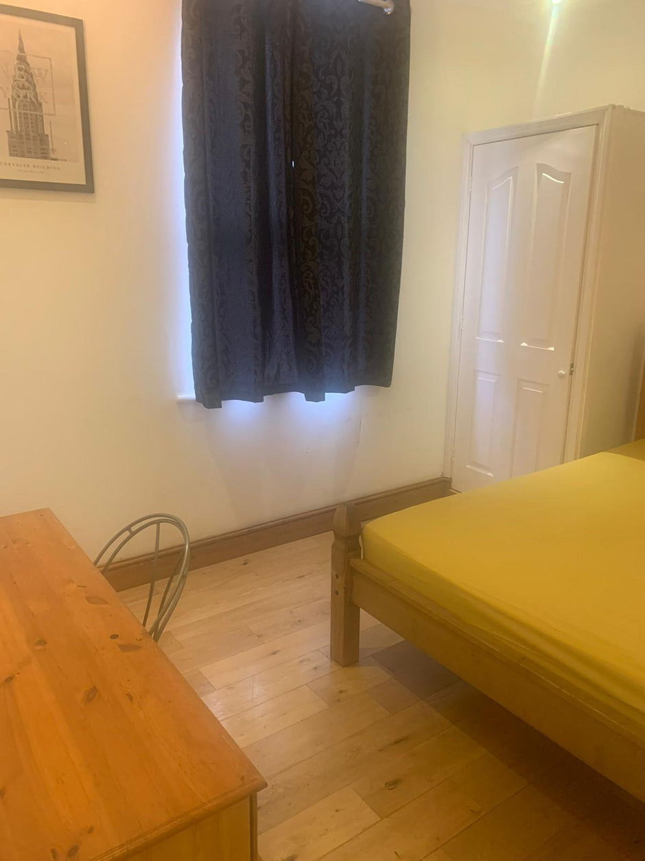 Double Room available in Romsey Area