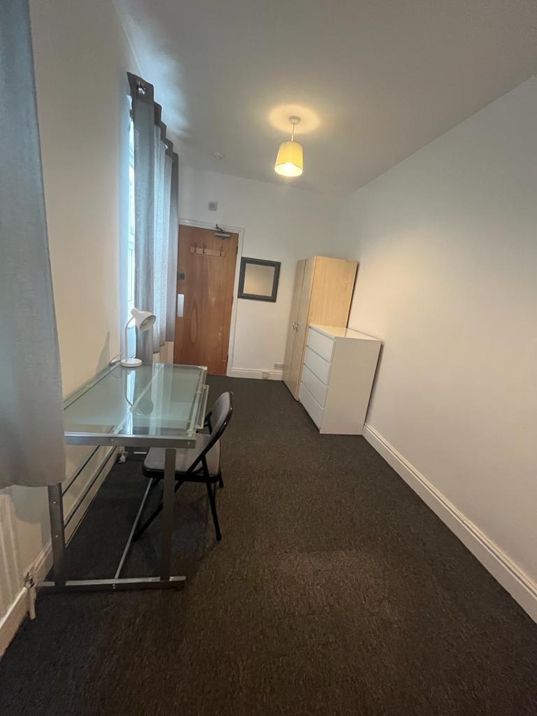Room in a Shared House, Upper Gwydir