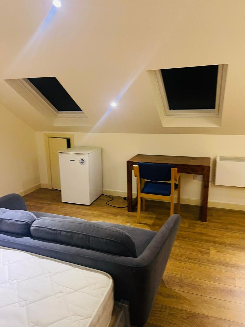 One Bedroom Studio, Mill Rd CB1