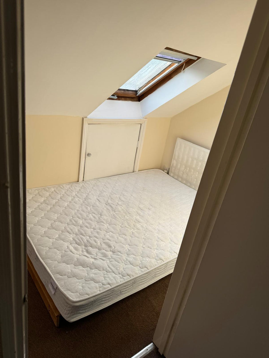One Bedroom Studio, Upper Gwydir St , CB1