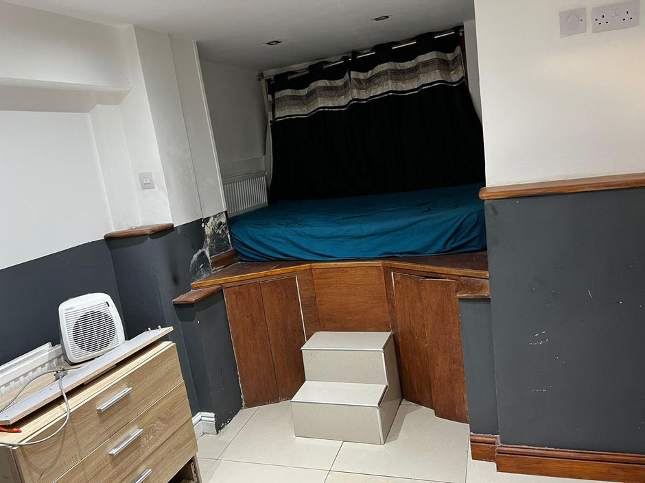 Rooms in a Shared House, York St