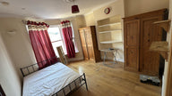 Large Double Room available in Romsey