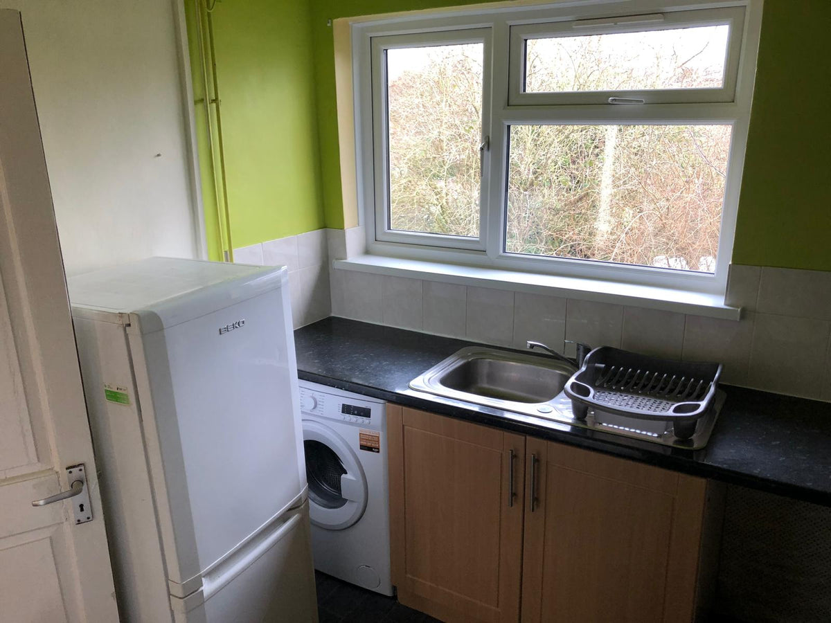 One Bedroom Flat, CB5