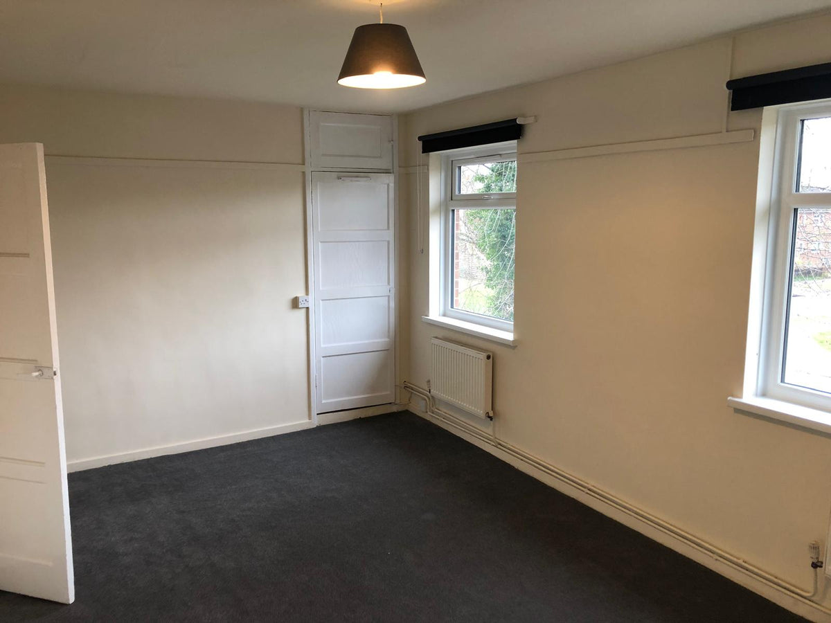 One Bedroom Flat, CB5
