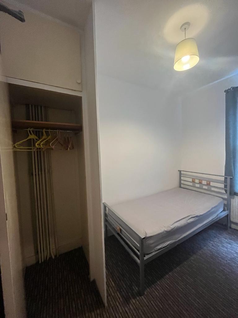 Room in a Shared House, Upper Gwydir