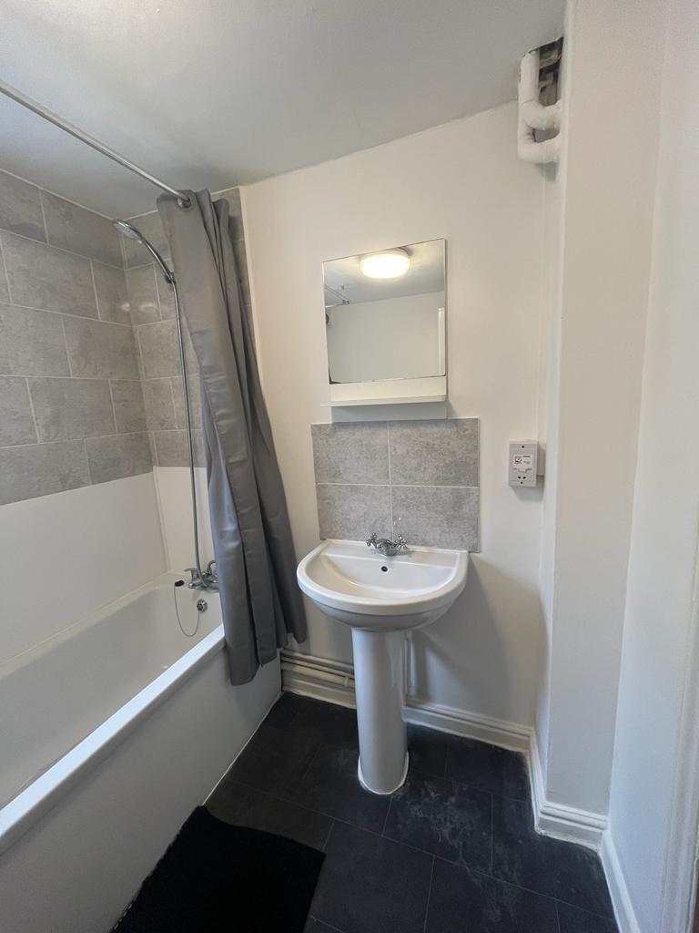 Room in a Shared House, Upper Gwydir