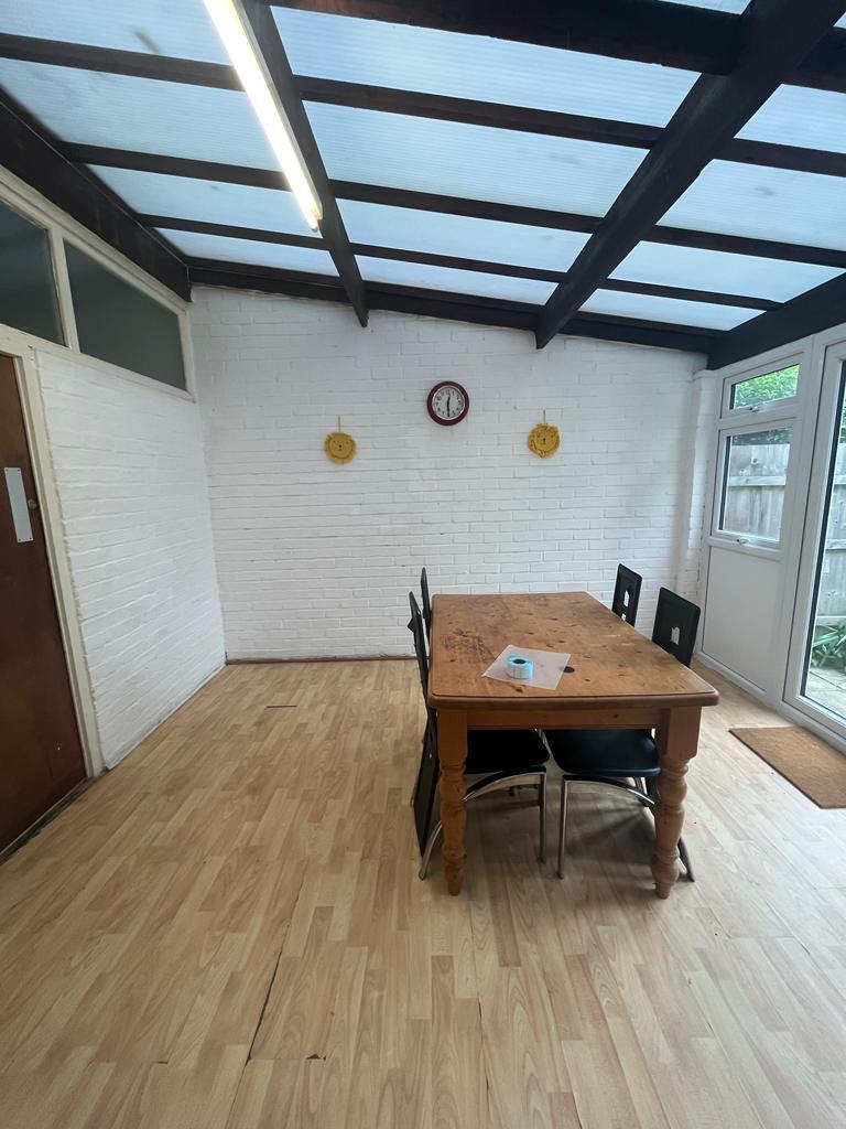 Room in a Shared House, Upper Gwydir