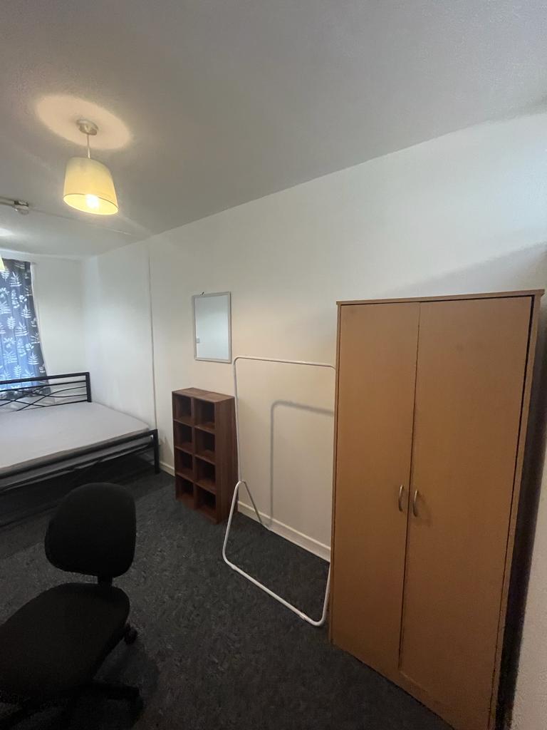 Room in a Shared House, Upper Gwydir