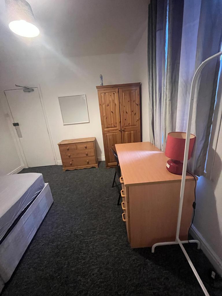 Room in a Shared House, Upper Gwydir