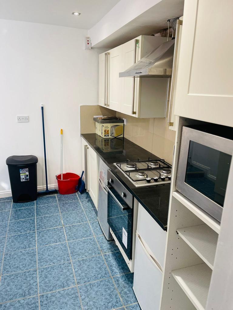 Room in a Shared House, Riverside, CB5