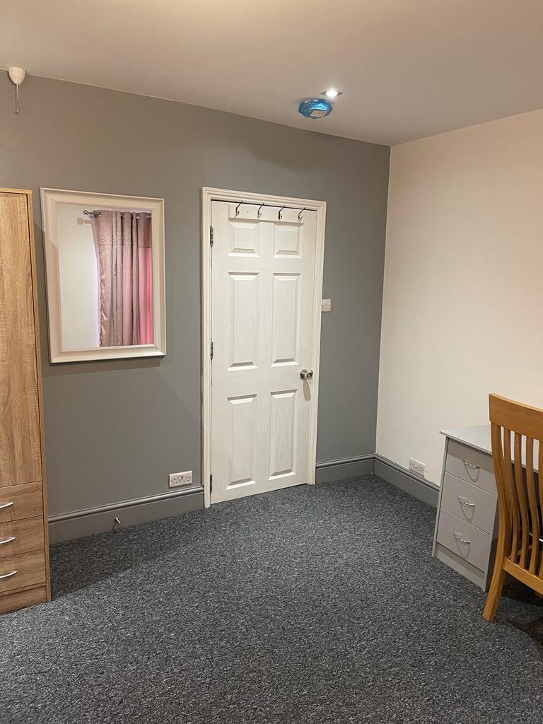 Room in a Shared House, Riverside, CB5