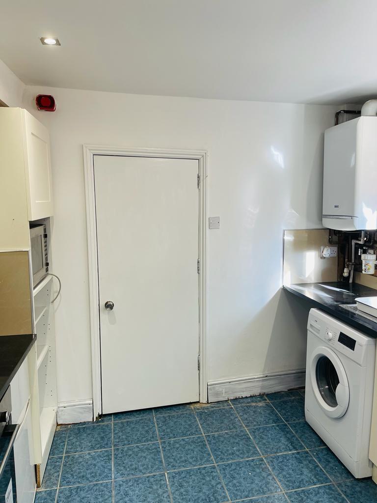 Room in a Shared House, Riverside, CB5