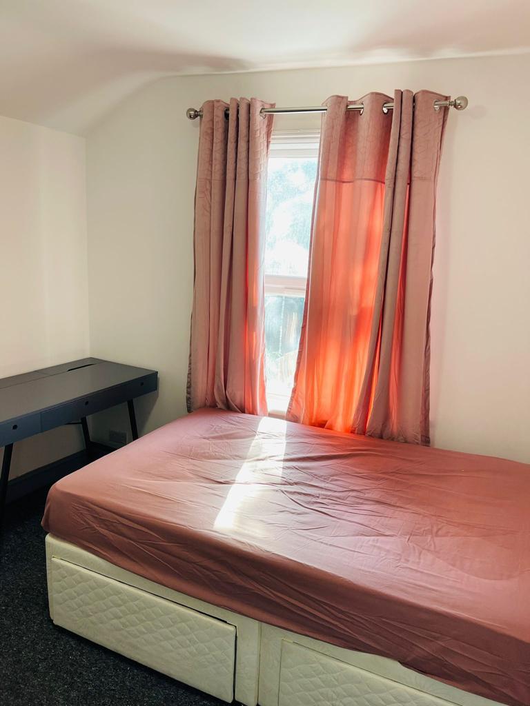 Room in a Shared House, Riverside, CB5