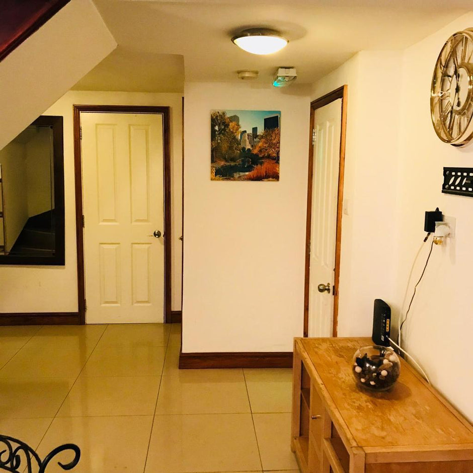 Rooms in a Shared House, York St