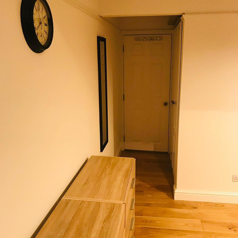 Rooms in a Shared House, York St