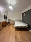 Rooms in a Shared House, York St