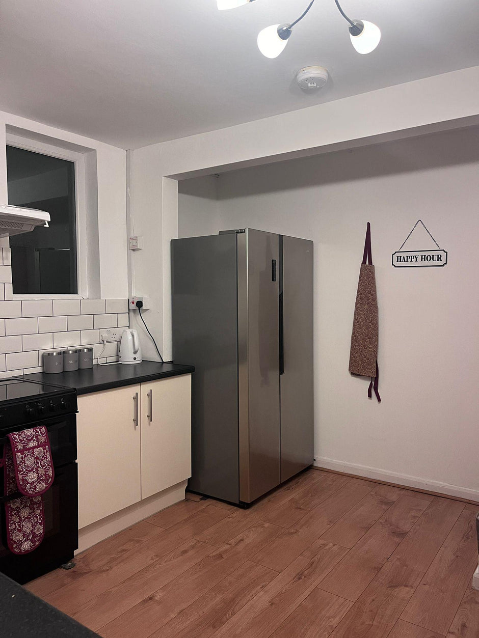 Double Room available in Milton Road, CB4